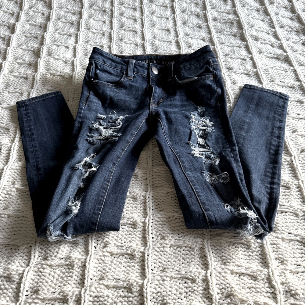 American Eagle Low Rise Blue Jeans
